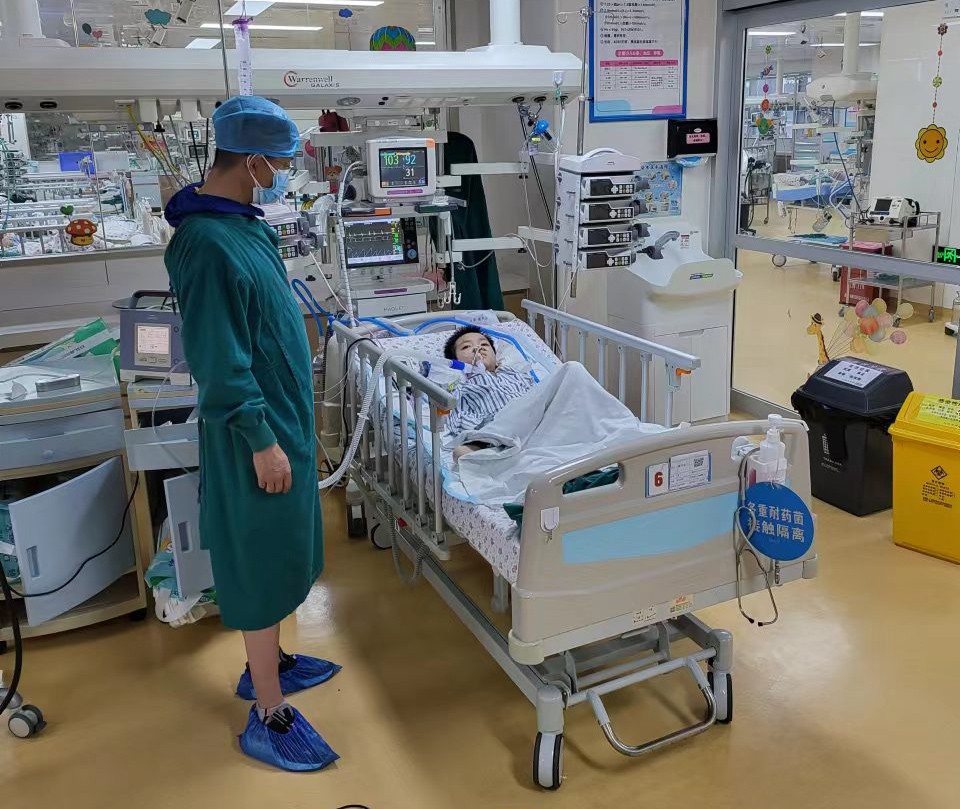 盐城跨省救护车出租公司