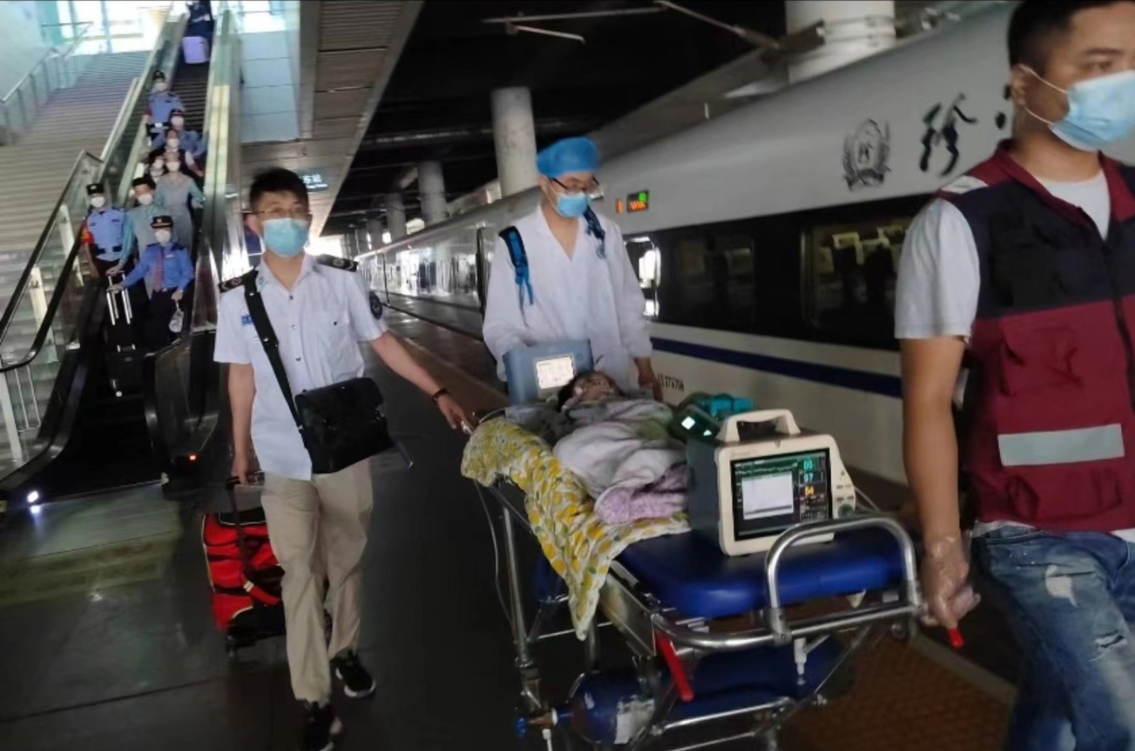 盐城高铁转运公司